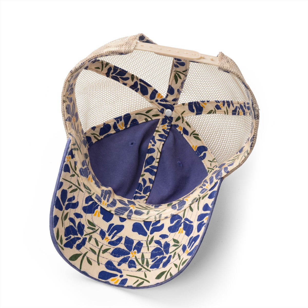 Pickleball Chihuahua Embroidered Women's Washed Mesh-Back Cap